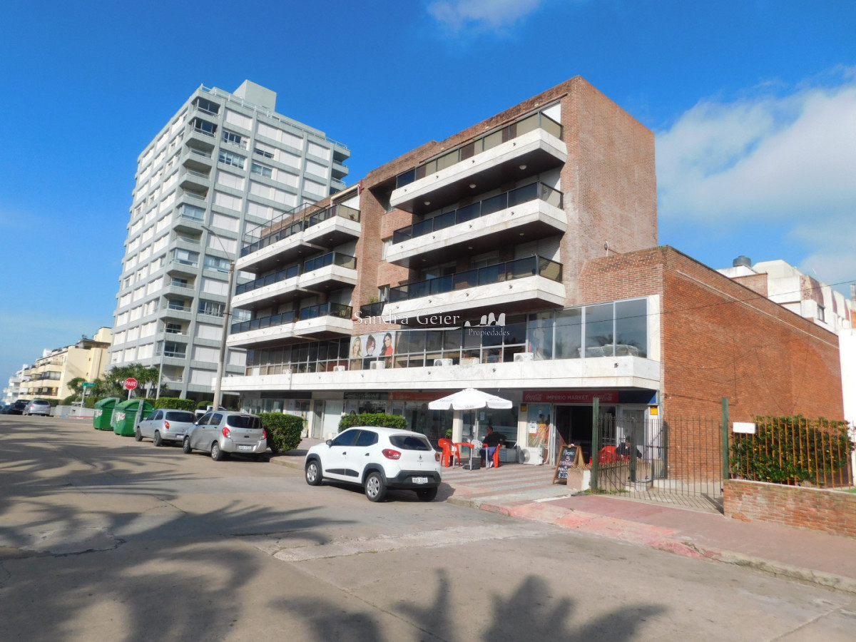 Local Comercial ID.3569 - LOCAL EN VENTA EN PENINSULA 
