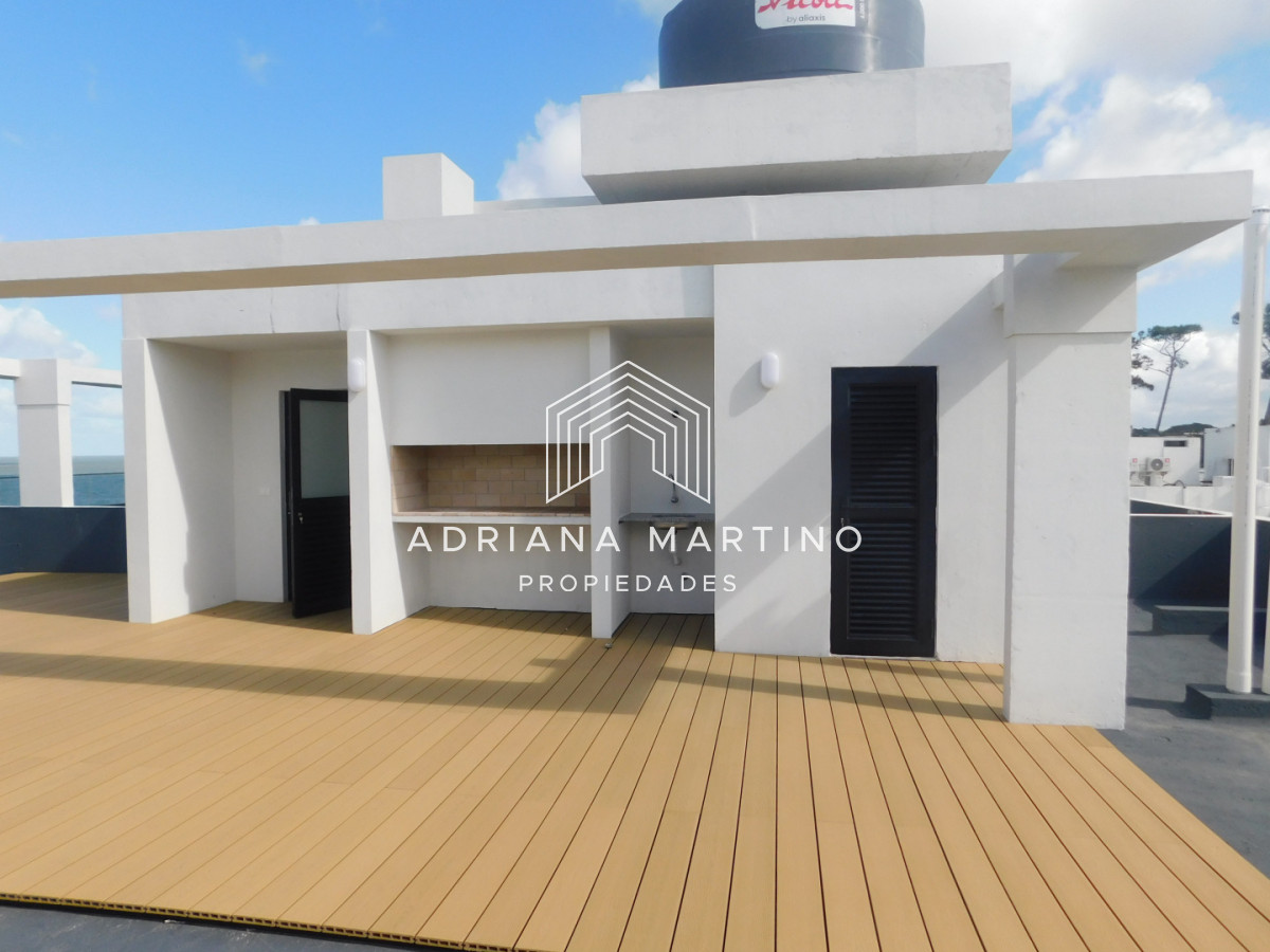 Apartamento ID.71686 - PENT HOUSE EN PINARES PRIMERA FILA 3 DORMITORIOS A ESTRENAR