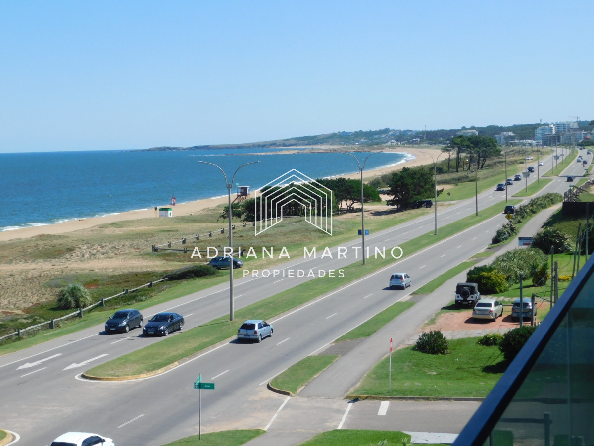 Apartamento ID.71686 - PENT HOUSE EN PINARES PRIMERA FILA 3 DORMITORIOS A ESTRENAR