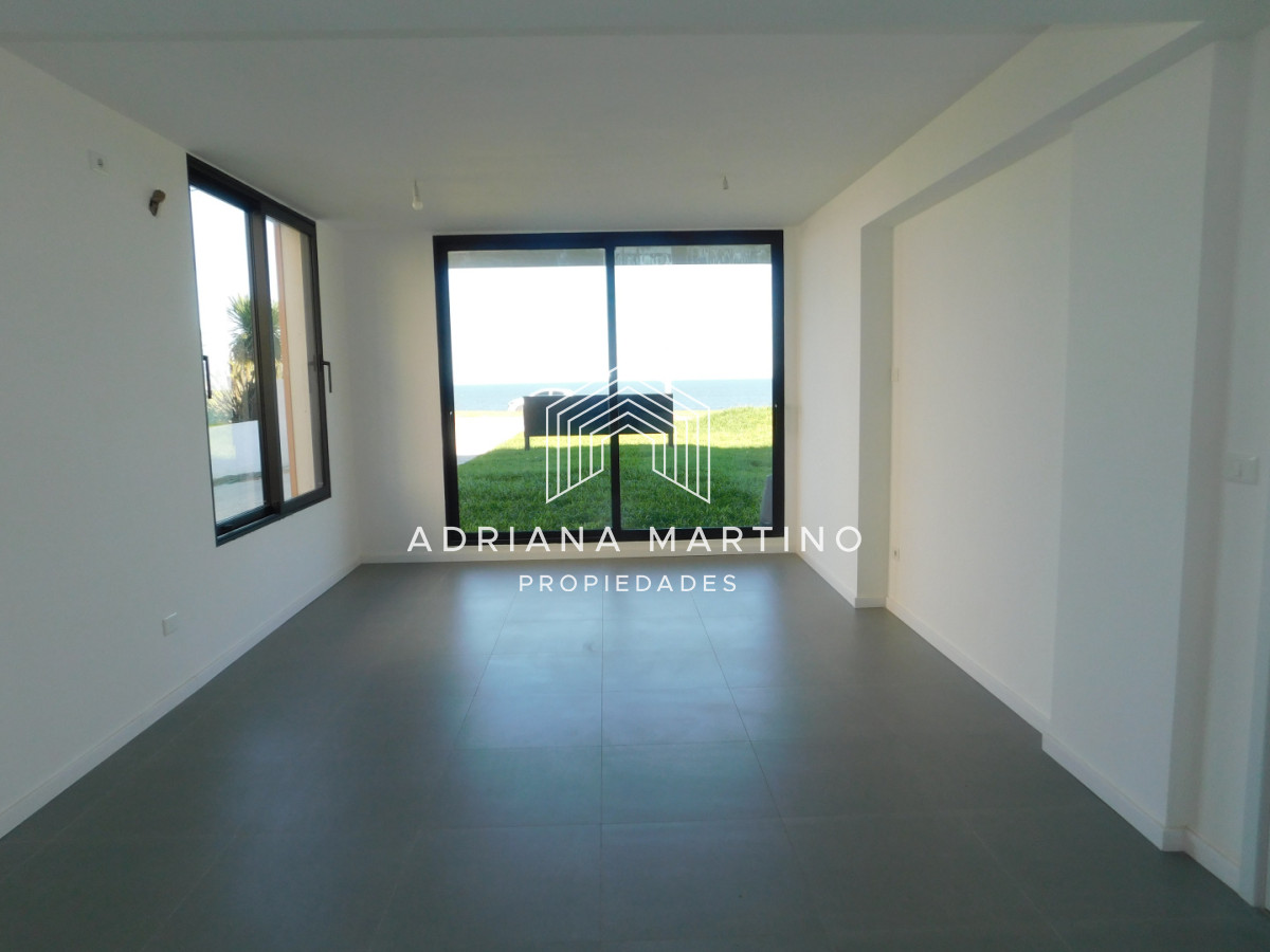 Apartamento ID.71686 - PENT HOUSE EN PINARES PRIMERA FILA 3 DORMITORIOS A ESTRENAR