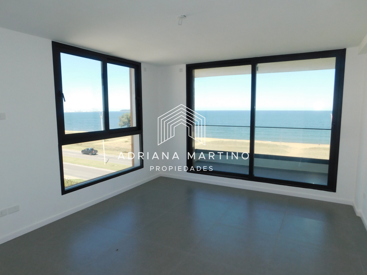 Apartamento ID.71686 - PENT HOUSE EN PINARES PRIMERA FILA 3 DORMITORIOS A ESTRENAR