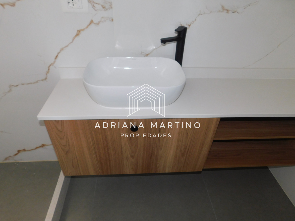 Apartamento ID.71686 - PENT HOUSE EN PINARES PRIMERA FILA 3 DORMITORIOS A ESTRENAR