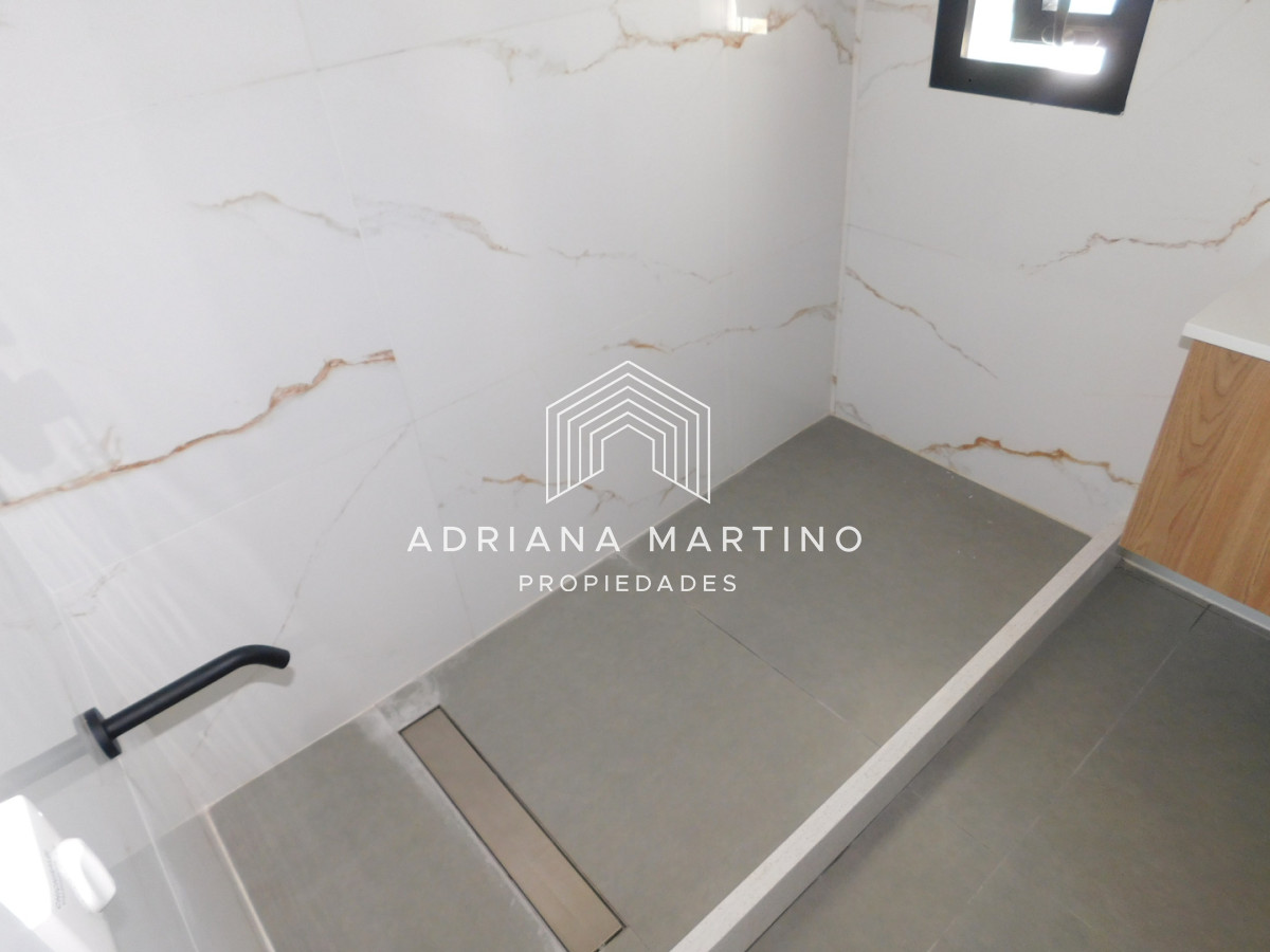 Apartamento ID.71686 - PENT HOUSE EN PINARES PRIMERA FILA 3 DORMITORIOS A ESTRENAR