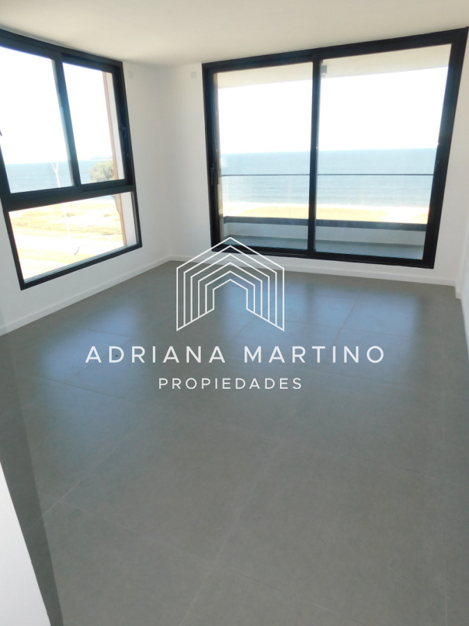 Apartamento ID.71686 - PENT HOUSE EN PINARES PRIMERA FILA 3 DORMITORIOS A ESTRENAR