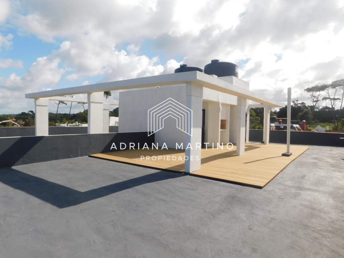 Apartamento ID.71686 - PENT HOUSE EN PINARES PRIMERA FILA 3 DORMITORIOS A ESTRENAR