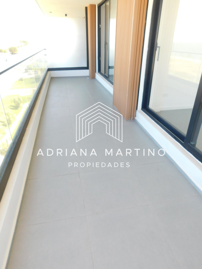 Apartamento ID.71686 - PENT HOUSE EN PINARES PRIMERA FILA 3 DORMITORIOS A ESTRENAR