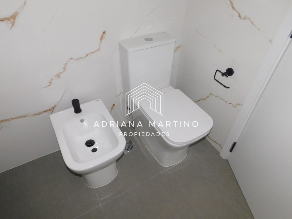 Apartamento ID.71686 - PENT HOUSE EN PINARES PRIMERA FILA 3 DORMITORIOS A ESTRENAR