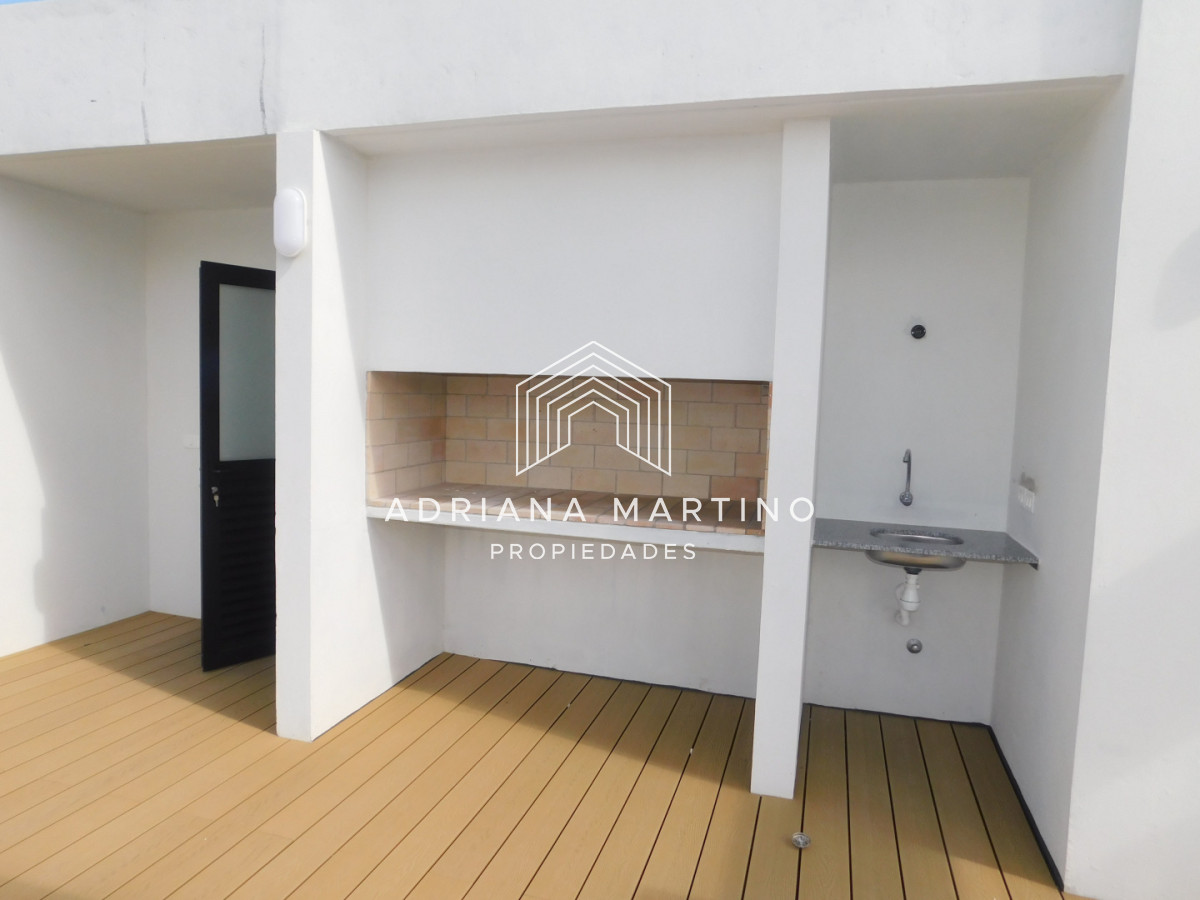 Apartamento ID.71686 - PENT HOUSE EN PINARES PRIMERA FILA 3 DORMITORIOS A ESTRENAR