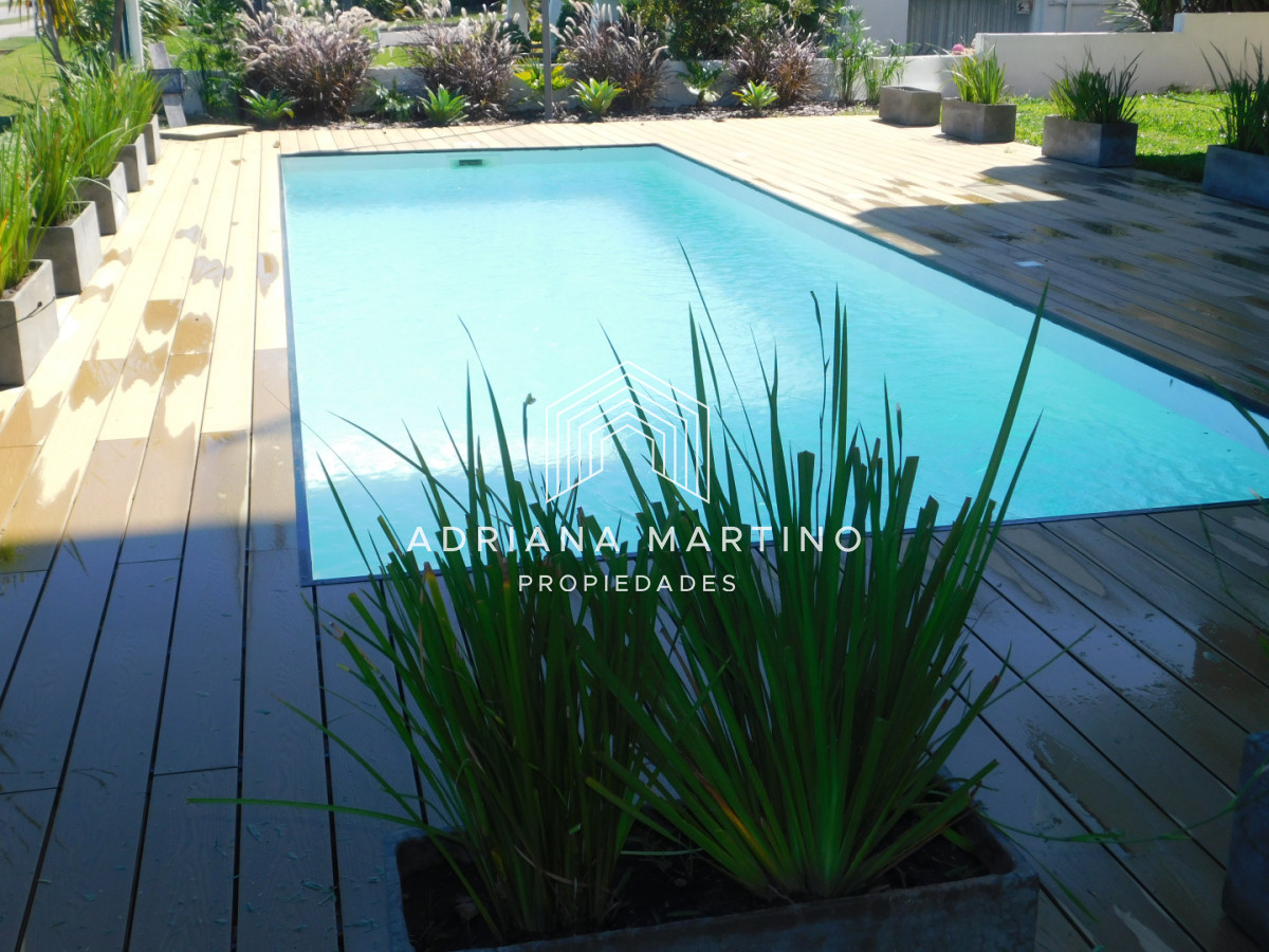 Apartamento ID.71686 - PENT HOUSE EN PINARES PRIMERA FILA 3 DORMITORIOS A ESTRENAR