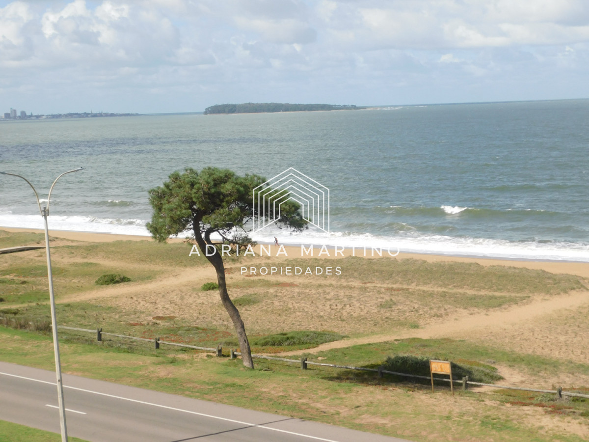 Apartamento ID.71686 - PENT HOUSE EN PINARES PRIMERA FILA 3 DORMITORIOS A ESTRENAR