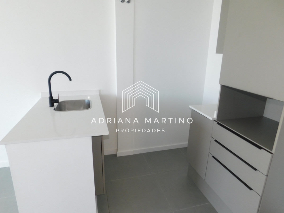 Apartamento ID.71686 - PENT HOUSE EN PINARES PRIMERA FILA 3 DORMITORIOS A ESTRENAR