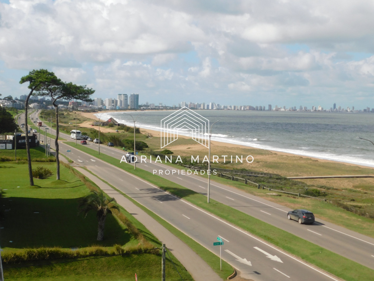 Apartamento ID.71686 - PENT HOUSE EN PINARES PRIMERA FILA 3 DORMITORIOS A ESTRENAR