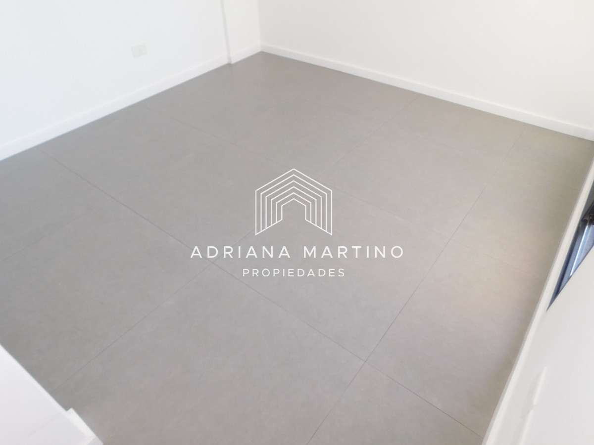 Apartamento ID.71686 - PENT HOUSE EN PINARES PRIMERA FILA 3 DORMITORIOS A ESTRENAR