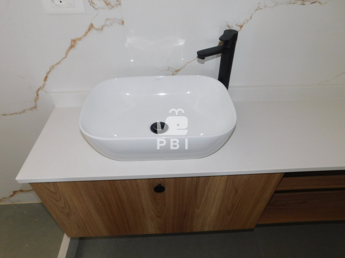 UEVOVCBIT1VTRSBFTiBQSU5BUkVTIFBSSU1FUkEgRklMQSAzIERPUk1JVE9SSU9TIEEgRVNUUkVOQVIgLSBBVVJPUkEgSSAtIFJlZiA6IFBCSTE1Nzc2