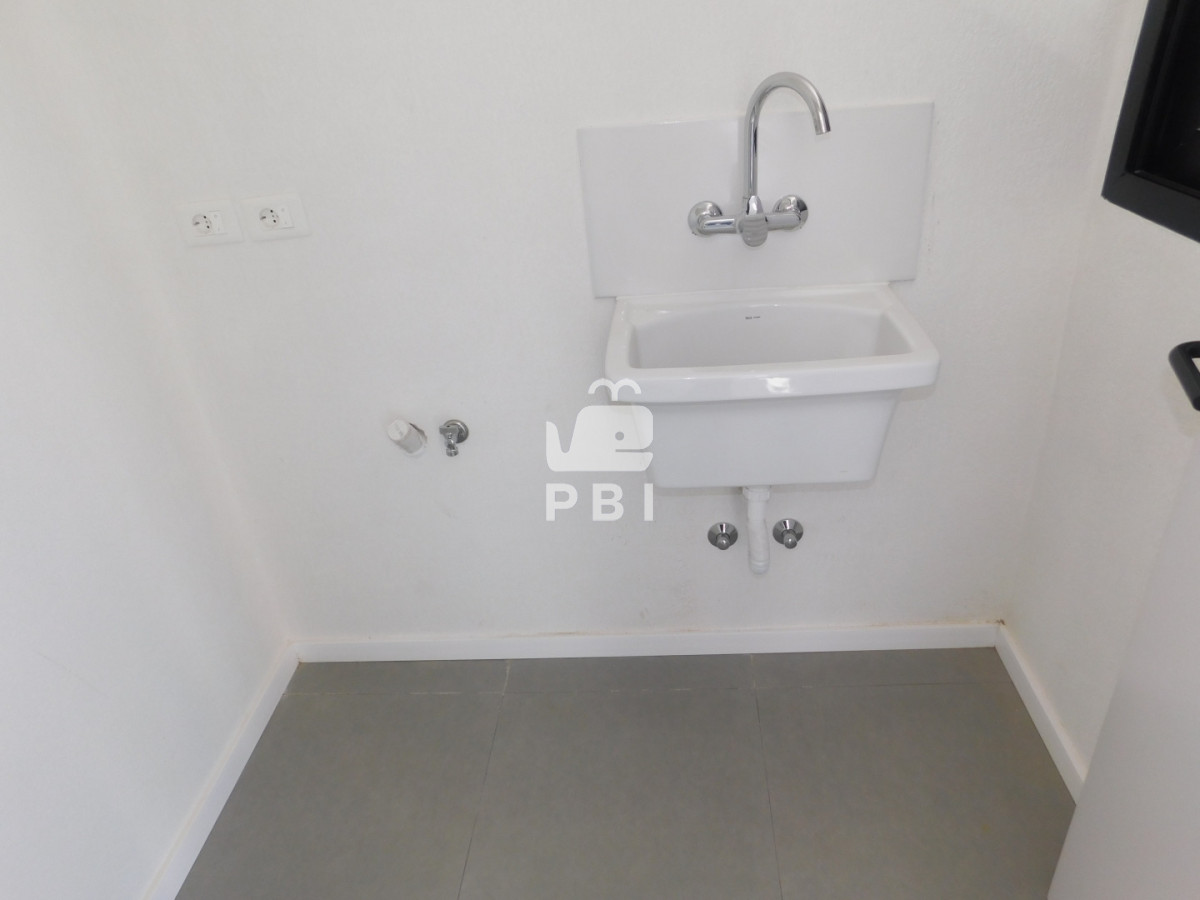 UEVOVCBIT1VTRSBFTiBQSU5BUkVTIFBSSU1FUkEgRklMQSAzIERPUk1JVE9SSU9TIEEgRVNUUkVOQVIgLSBBVVJPUkEgSSAtIFJlZiA6IFBCSTE1Nzc2