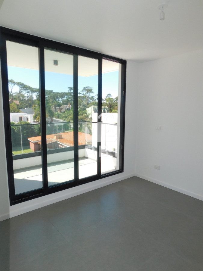 UEVOVCBIT1VTRSBFTiBQSU5BUkVTIFBSSU1FUkEgRklMQSAzIERPUk1JVE9SSU9TIEEgRVNUUkVOQVIgLSBBVVJPUkEgSSAtIFJlZiA6IFBCSTE1Nzc2