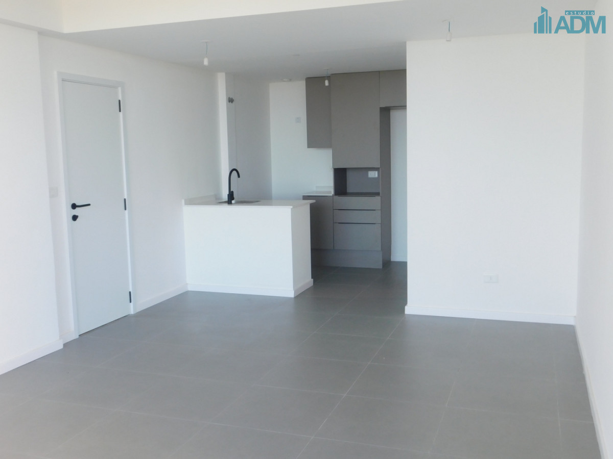 Apartamento ID.2418 - PENT HOUSE EN PINARES PRIMERA FILA 3 DORMITORIOS A ESTRENAR
