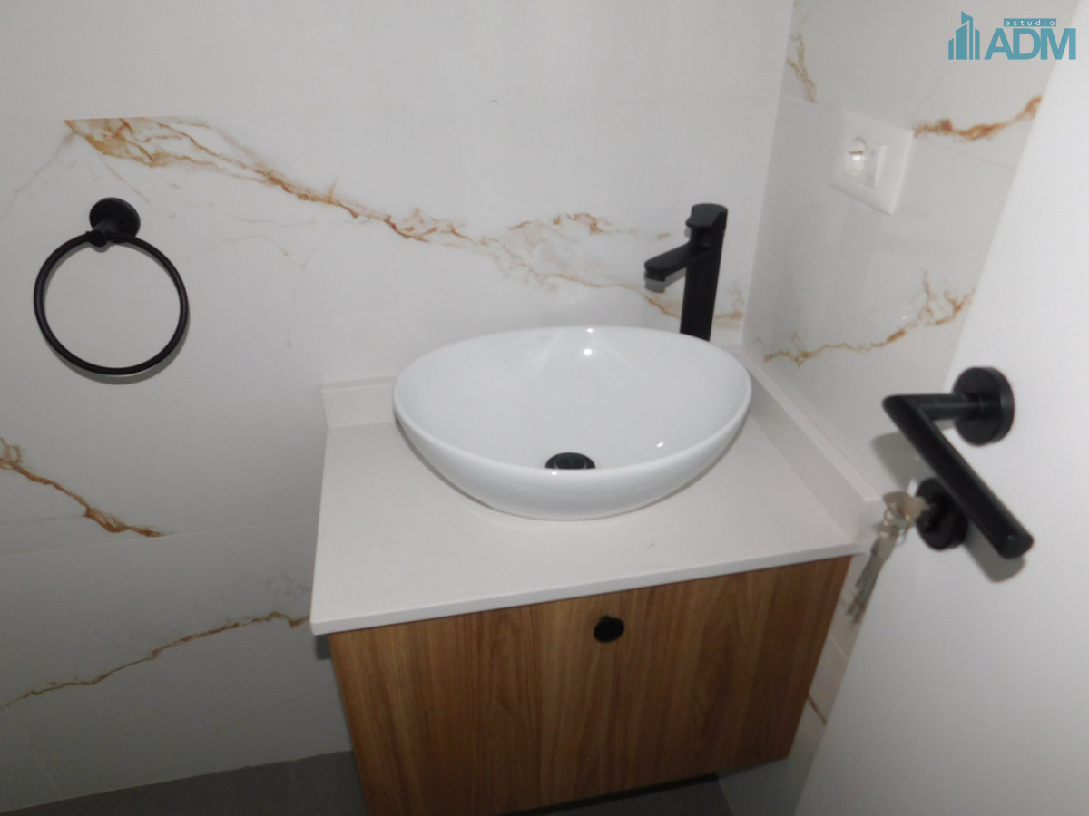 Apartamento ID.2418 - PENT HOUSE EN PINARES PRIMERA FILA 3 DORMITORIOS A ESTRENAR