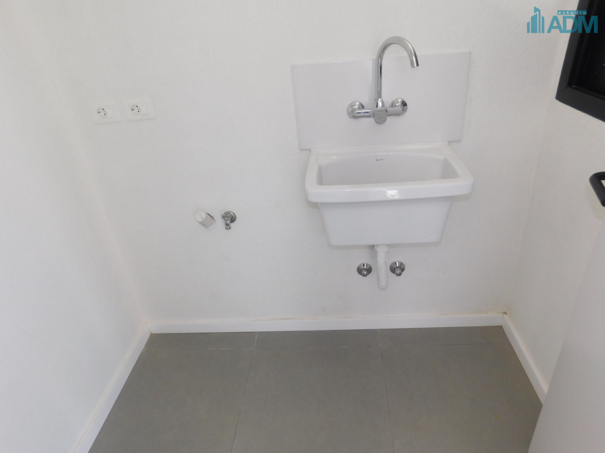Apartamento ID.2418 - PENT HOUSE EN PINARES PRIMERA FILA 3 DORMITORIOS A ESTRENAR