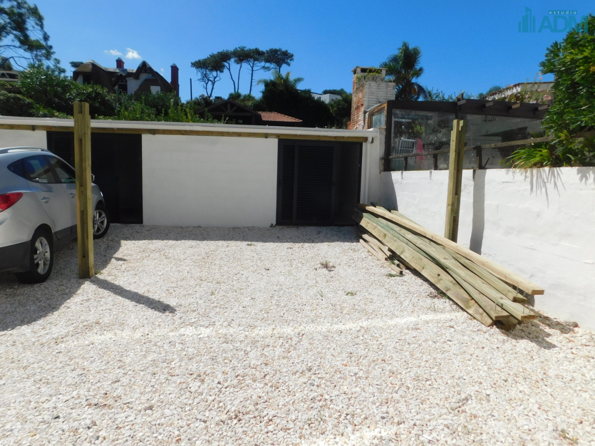 Apartamento ID.2418 - PENT HOUSE EN PINARES PRIMERA FILA 3 DORMITORIOS A ESTRENAR