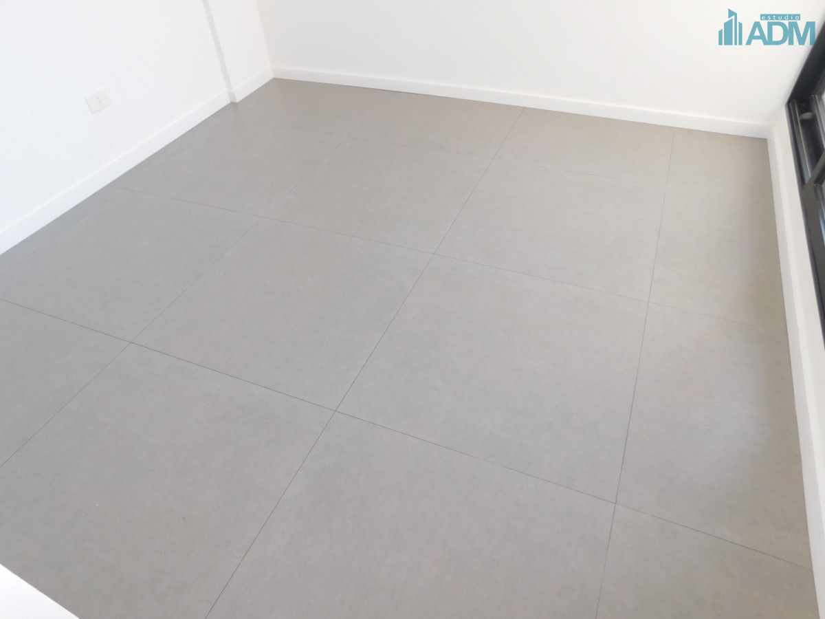 Apartamento ID.2418 - PENT HOUSE EN PINARES PRIMERA FILA 3 DORMITORIOS A ESTRENAR