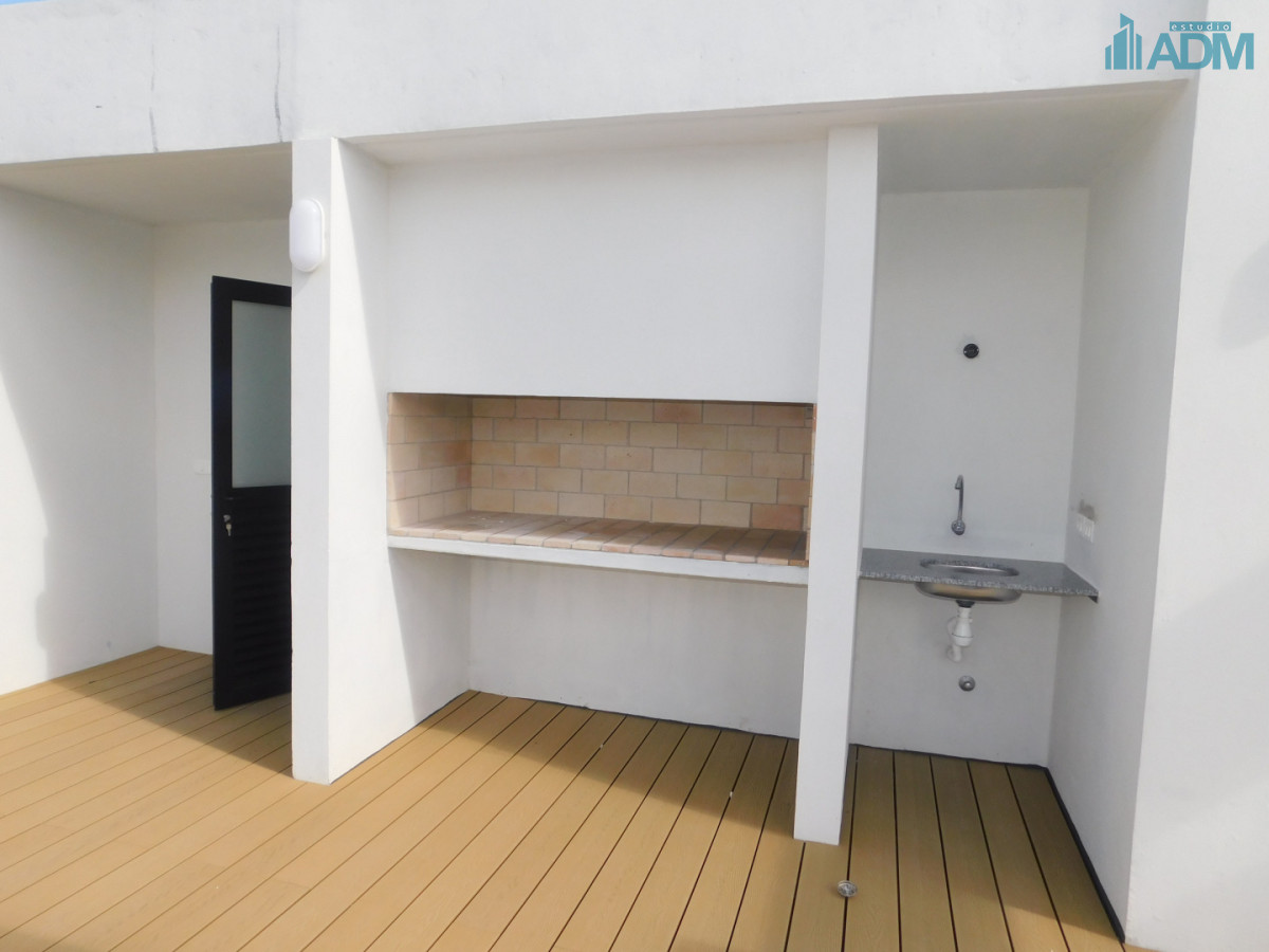 Apartamento ID.2418 - PENT HOUSE EN PINARES PRIMERA FILA 3 DORMITORIOS A ESTRENAR