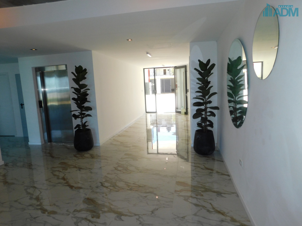 Apartamento ID.2418 - PENT HOUSE EN PINARES PRIMERA FILA 3 DORMITORIOS A ESTRENAR