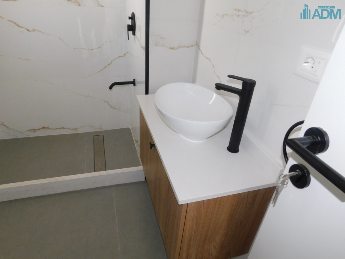 Apartamento ID.2418 - PENT HOUSE EN PINARES PRIMERA FILA 3 DORMITORIOS A ESTRENAR