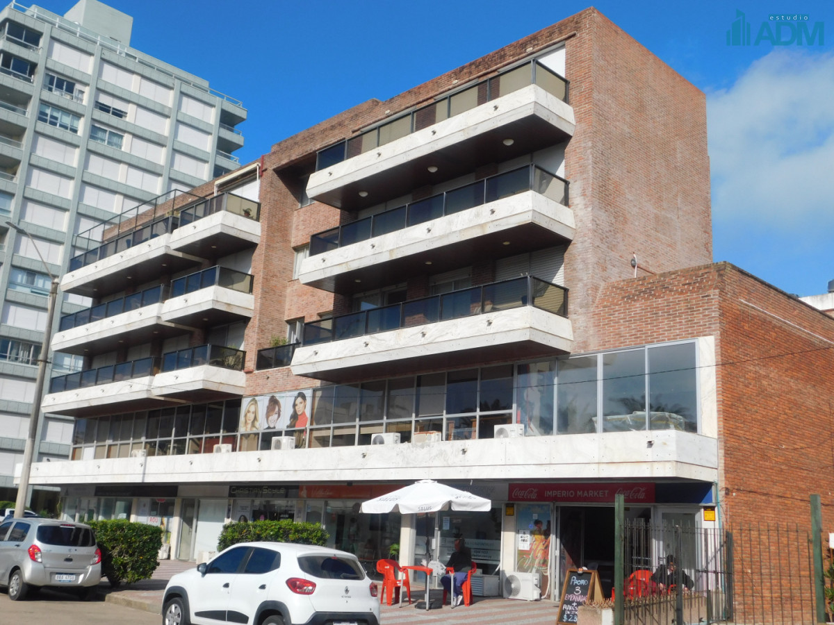 Local Comercial ID.2416 - LOCAL EN VENTA EN PENINSULA 