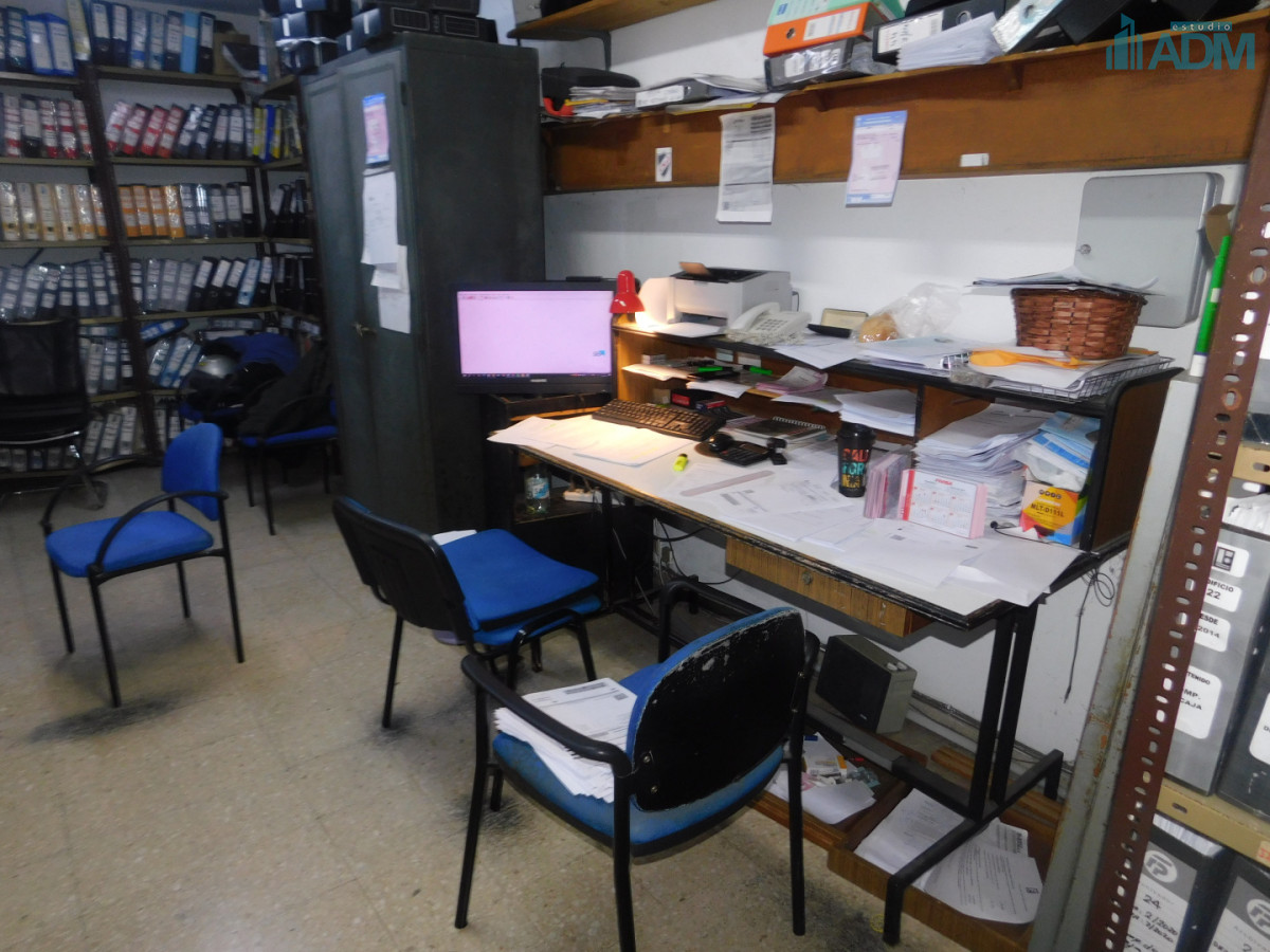 Local Comercial ID.2416 - LOCAL EN VENTA EN PENINSULA 