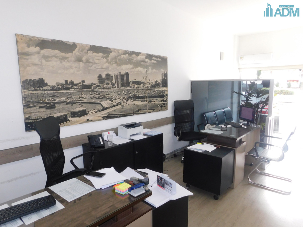 Local Comercial ID.2416 - LOCAL EN VENTA EN PENINSULA 