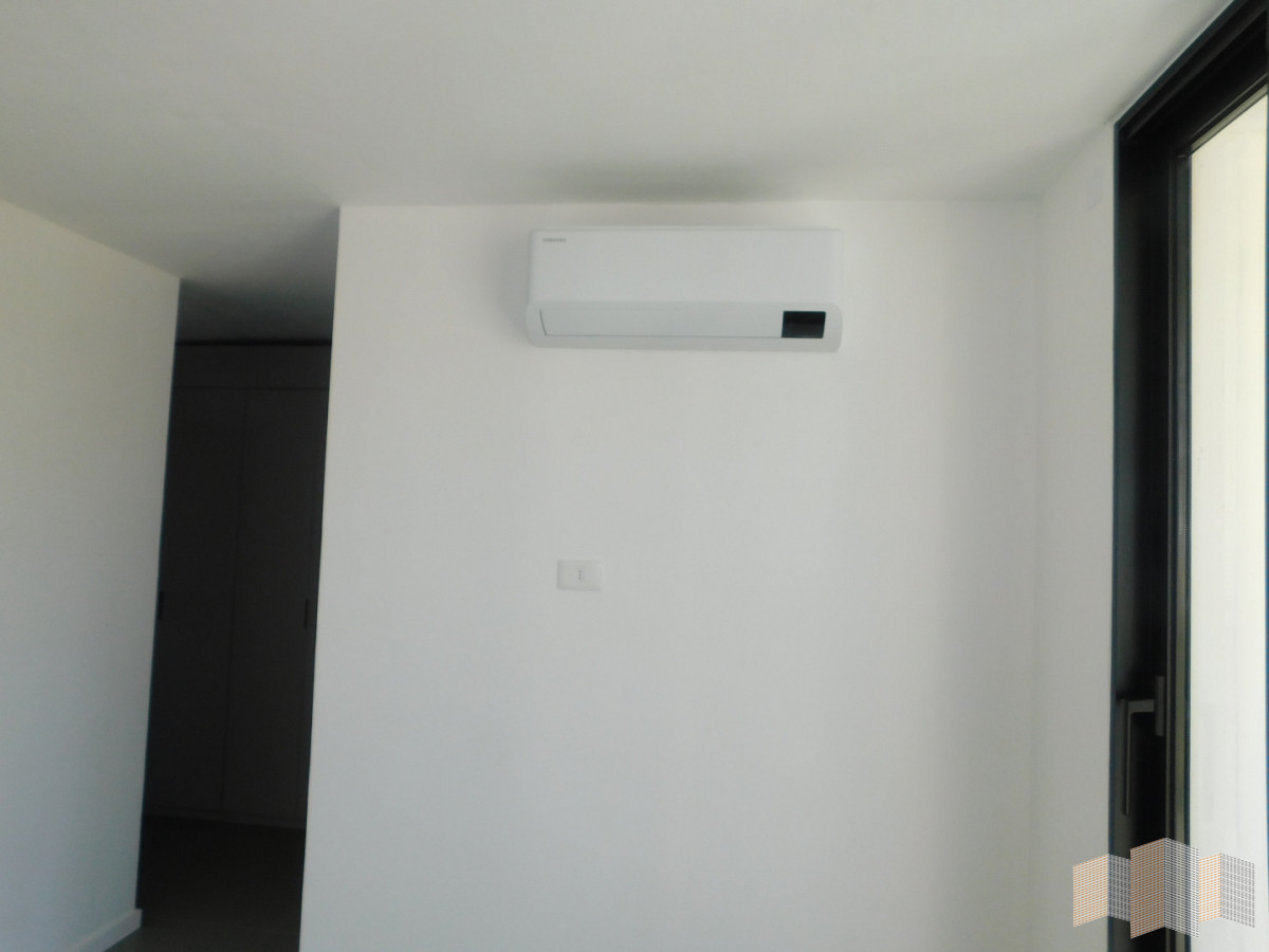 Apartamento ID.3436 - PENT HOUSE EN PINARES PRIMERA FILA 3 DORMITORIOS A ESTRENAR