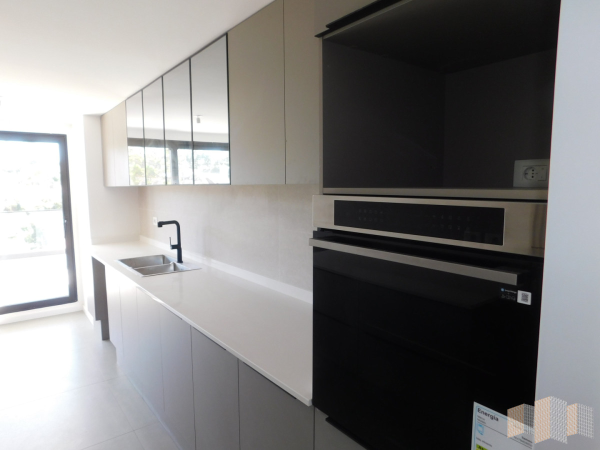 Apartamento ID.3436 - PENT HOUSE EN PINARES PRIMERA FILA 3 DORMITORIOS A ESTRENAR