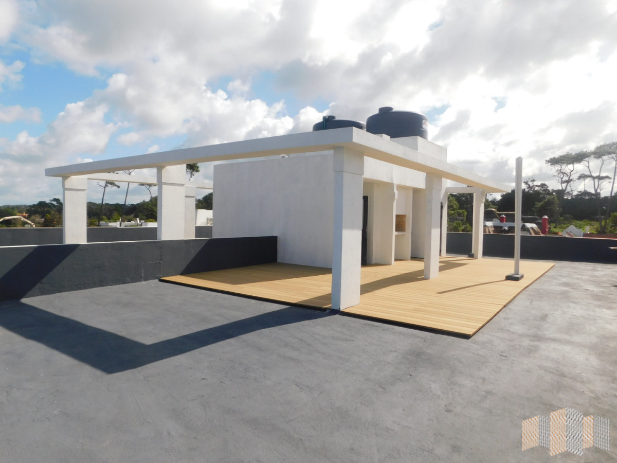 Apartamento ID.3436 - PENT HOUSE EN PINARES PRIMERA FILA 3 DORMITORIOS A ESTRENAR