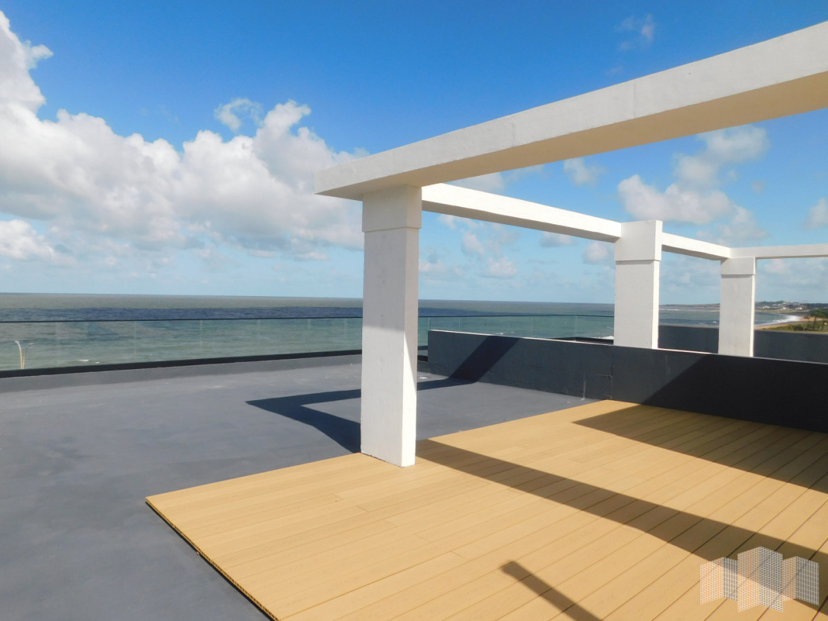 Apartamento ID.3436 - PENT HOUSE EN PINARES PRIMERA FILA 3 DORMITORIOS A ESTRENAR