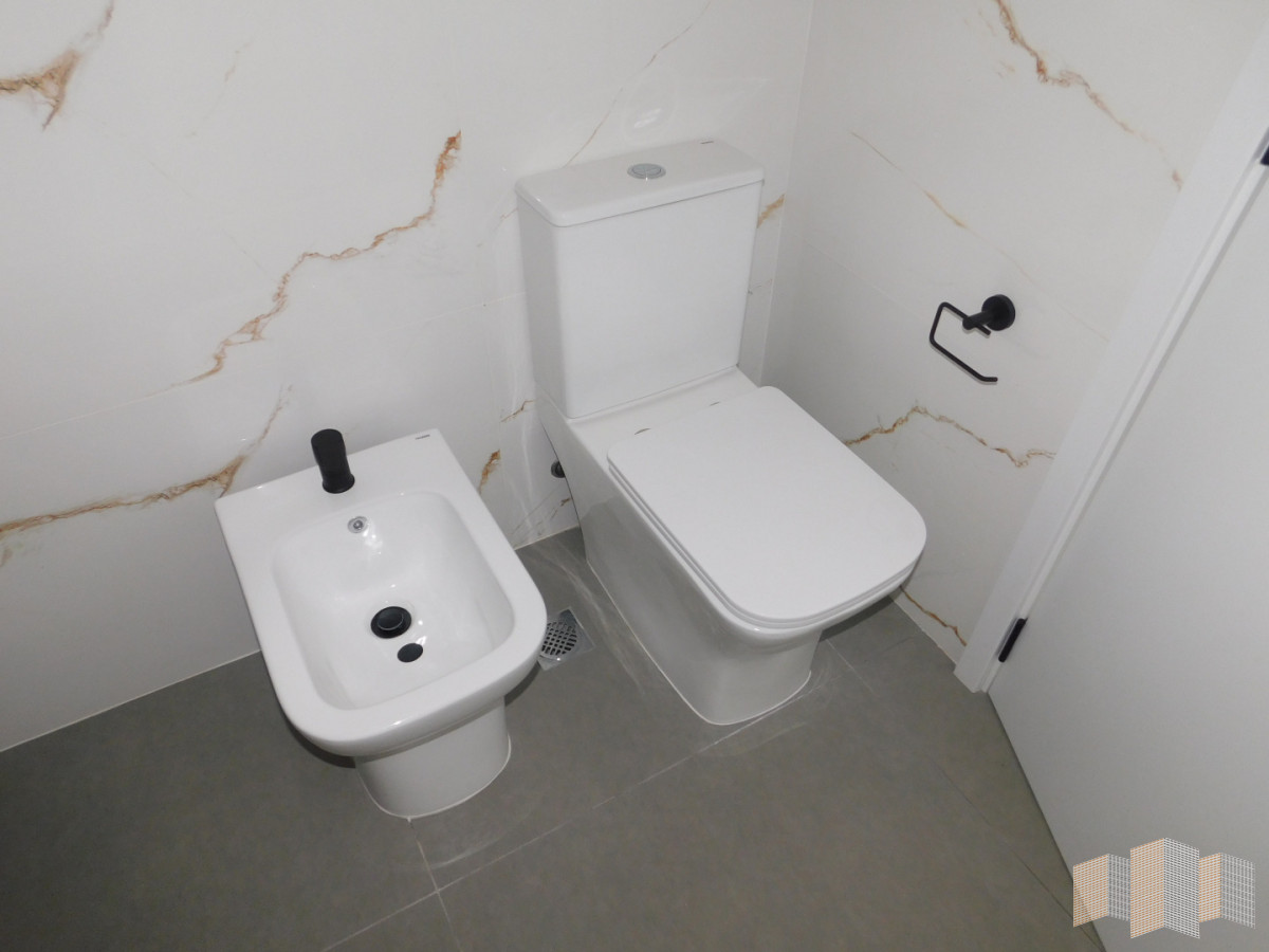 Apartamento ID.3436 - PENT HOUSE EN PINARES PRIMERA FILA 3 DORMITORIOS A ESTRENAR