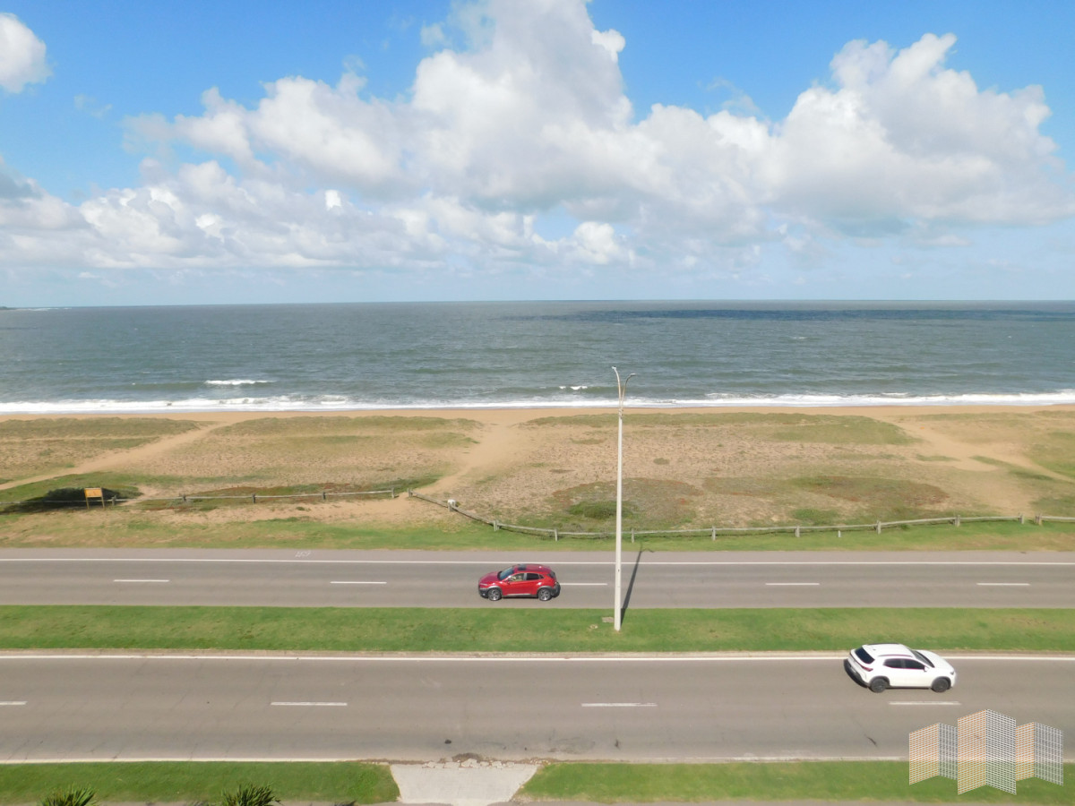Apartamento ID.3436 - PENT HOUSE EN PINARES PRIMERA FILA 3 DORMITORIOS A ESTRENAR