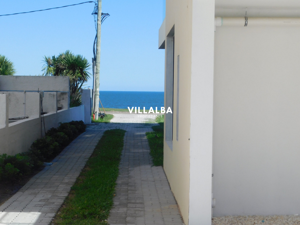 Apartamento ID.4409 - PENT HOUSE EN PINARES PRIMERA FILA 3 DORMITORIOS A ESTRENAR