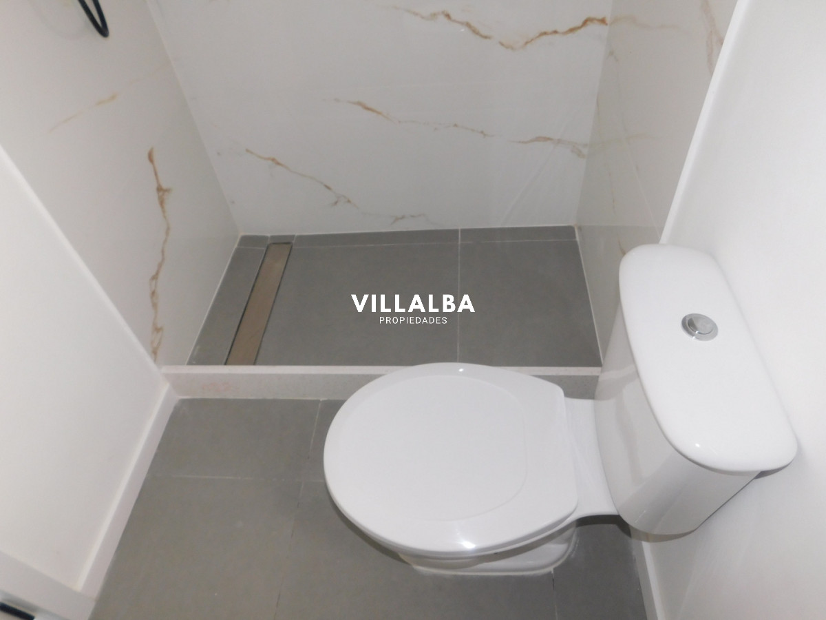 Apartamento ID.4409 - PENT HOUSE EN PINARES PRIMERA FILA 3 DORMITORIOS A ESTRENAR