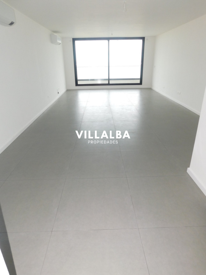 Apartamento ID.4409 - PENT HOUSE EN PINARES PRIMERA FILA 3 DORMITORIOS A ESTRENAR