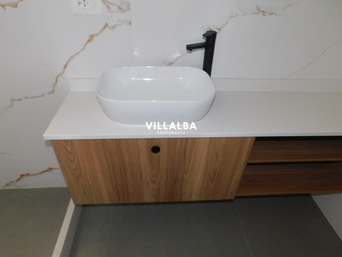 Apartamento ID.4409 - PENT HOUSE EN PINARES PRIMERA FILA 3 DORMITORIOS A ESTRENAR