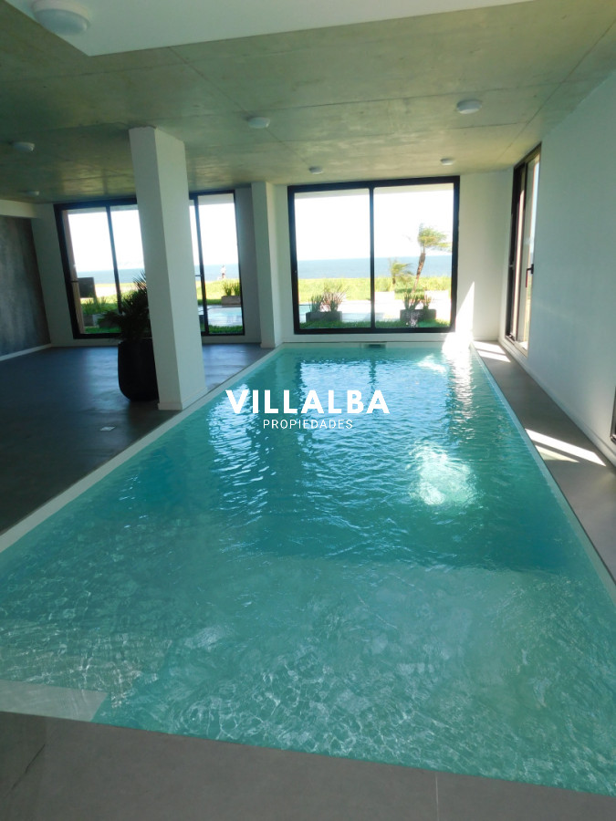 Apartamento ID.4409 - PENT HOUSE EN PINARES PRIMERA FILA 3 DORMITORIOS A ESTRENAR