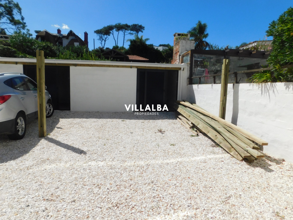 Apartamento ID.4409 - PENT HOUSE EN PINARES PRIMERA FILA 3 DORMITORIOS A ESTRENAR