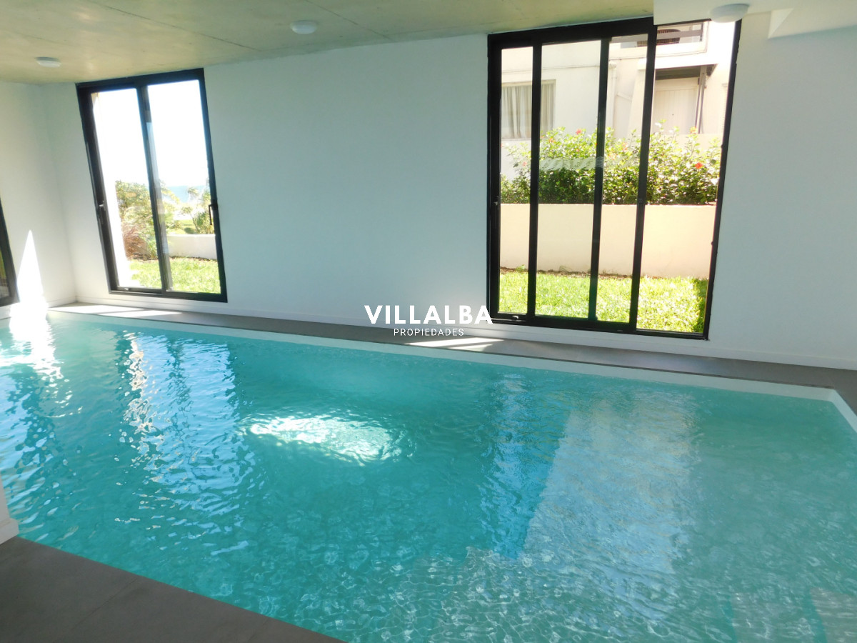 Apartamento ID.4409 - PENT HOUSE EN PINARES PRIMERA FILA 3 DORMITORIOS A ESTRENAR