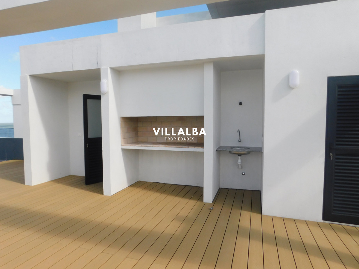 Apartamento ID.4409 - PENT HOUSE EN PINARES PRIMERA FILA 3 DORMITORIOS A ESTRENAR