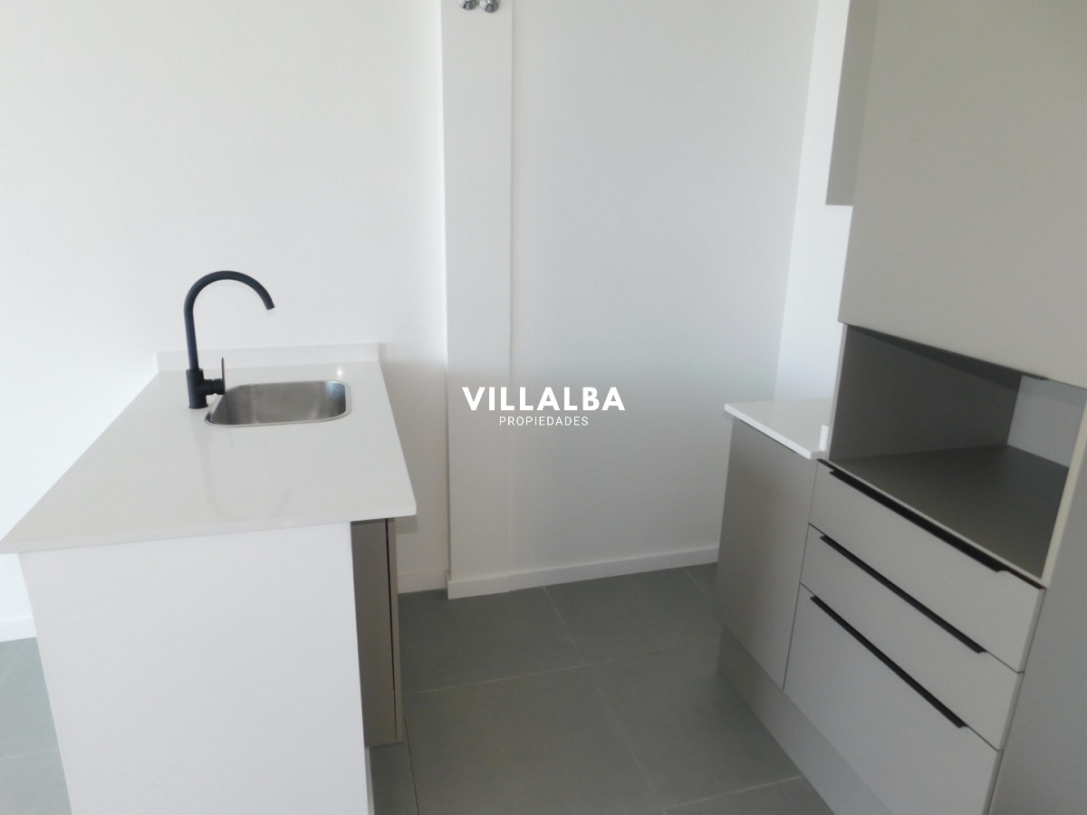Apartamento ID.4409 - PENT HOUSE EN PINARES PRIMERA FILA 3 DORMITORIOS A ESTRENAR