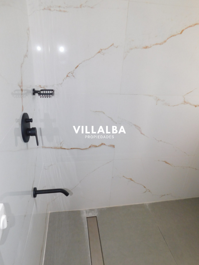 Apartamento ID.4409 - PENT HOUSE EN PINARES PRIMERA FILA 3 DORMITORIOS A ESTRENAR