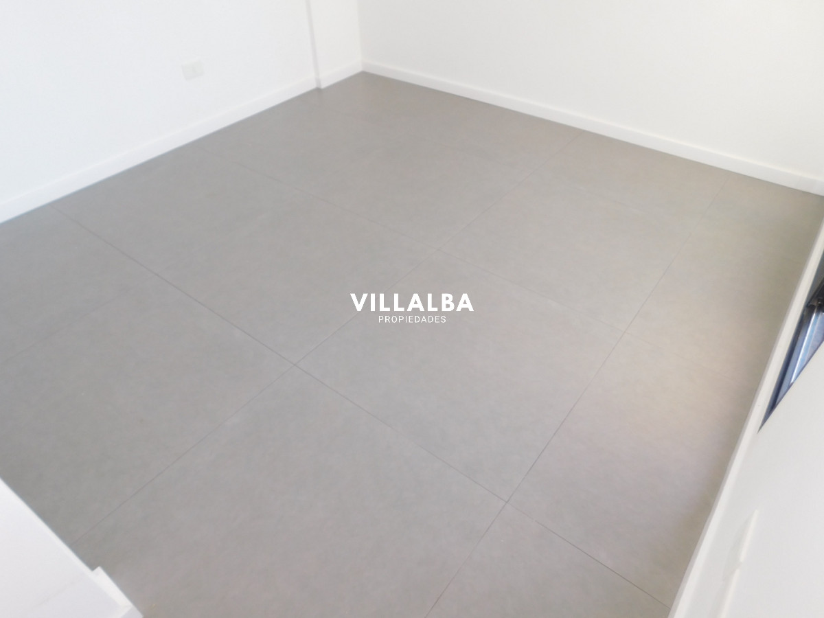 Apartamento ID.4409 - PENT HOUSE EN PINARES PRIMERA FILA 3 DORMITORIOS A ESTRENAR