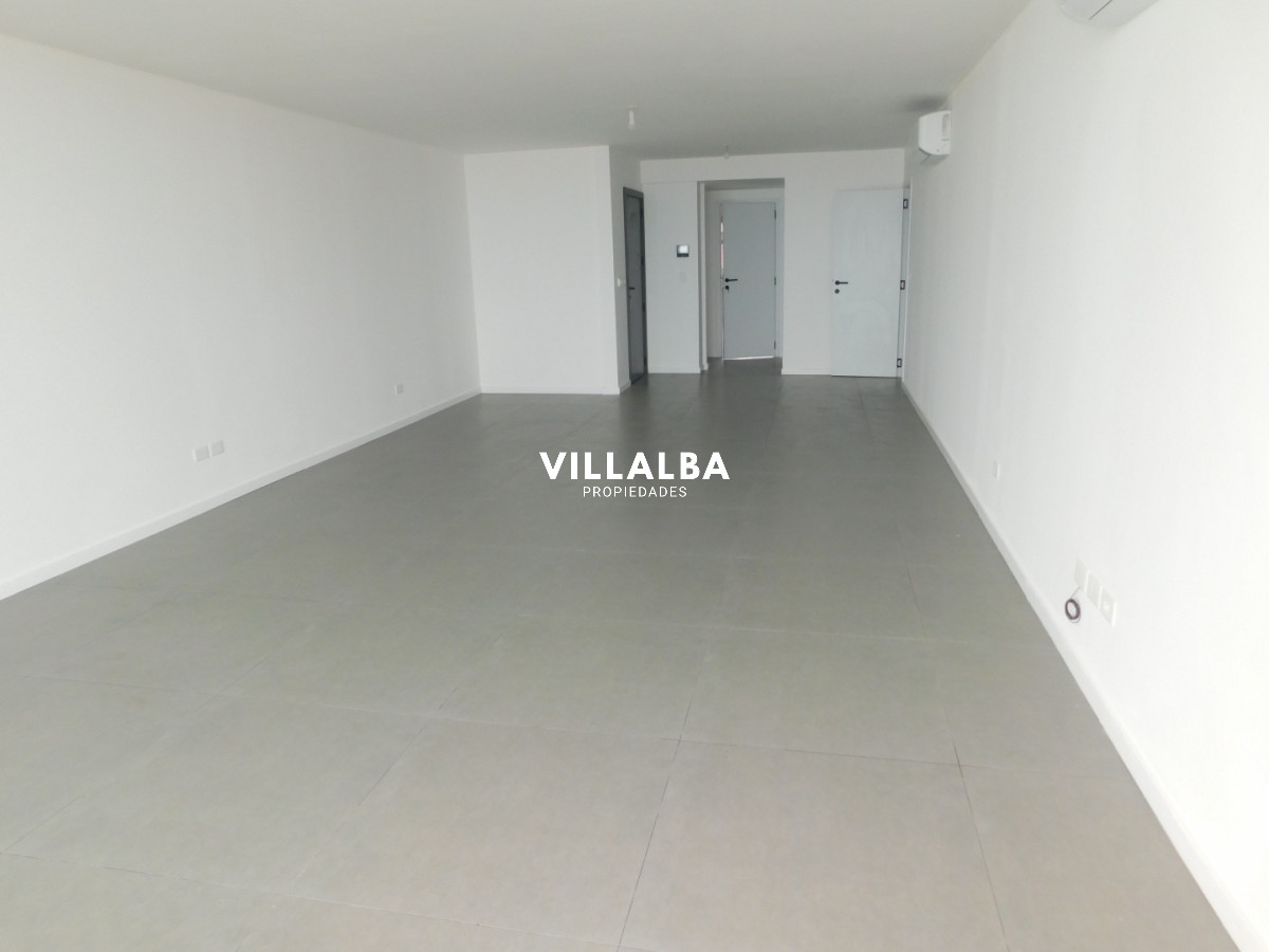 Apartamento ID.4409 - PENT HOUSE EN PINARES PRIMERA FILA 3 DORMITORIOS A ESTRENAR