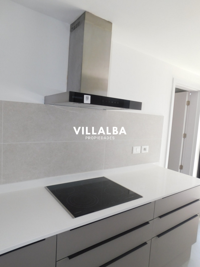 Apartamento ID.4409 - PENT HOUSE EN PINARES PRIMERA FILA 3 DORMITORIOS A ESTRENAR